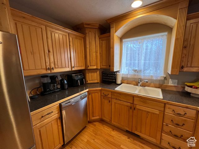 207 S STONEGATE DR, Roosevelt, UT 84066