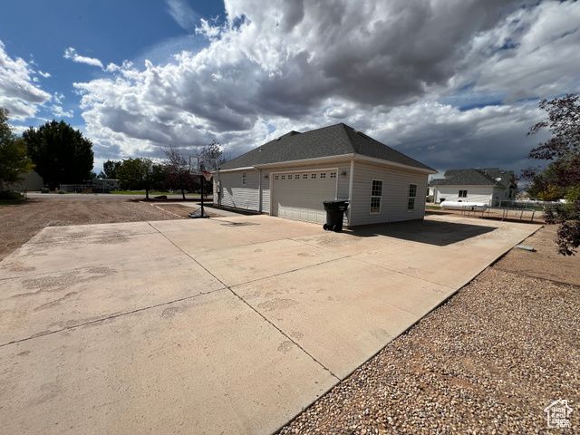 207 S STONEGATE DR, Roosevelt, UT 84066