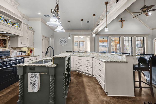 304 CR 2311, Mineola, TX 75773