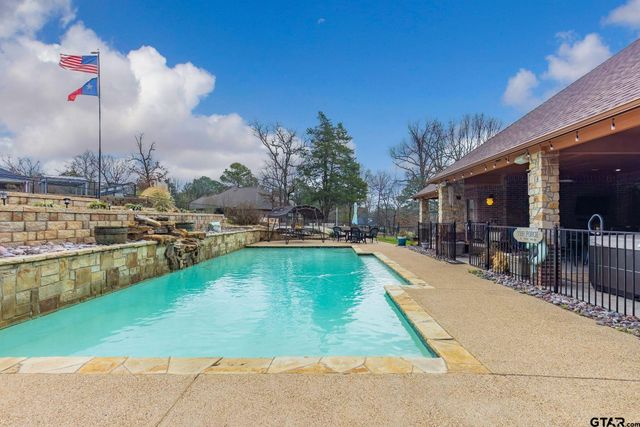 304 CR 2311, Mineola, TX 75773