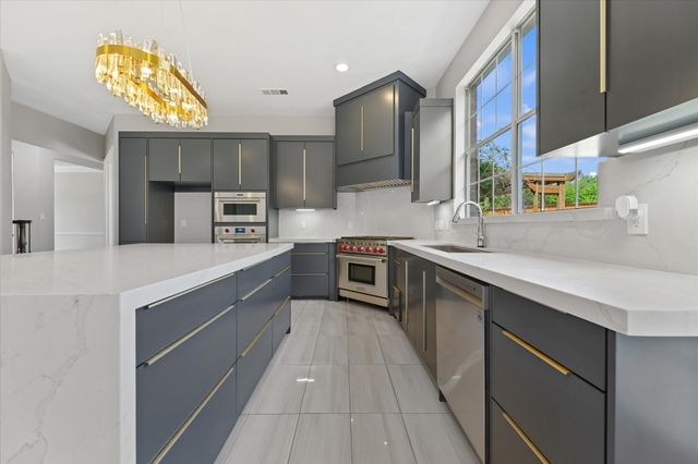 503 Indian Paintbrush Way, Southlake, TX 76092