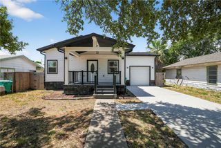 607 Matlock, Aransas Pass, TX 78336