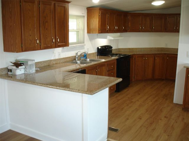 4201 Wells Drive 1, Pearland, TX 77584