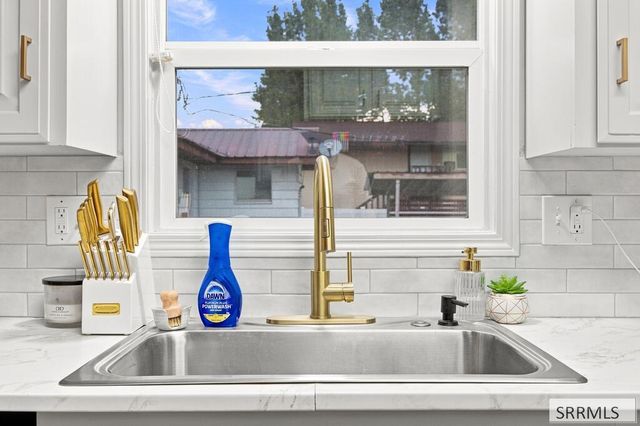 143 S 2nd W, Rigby, ID 83442