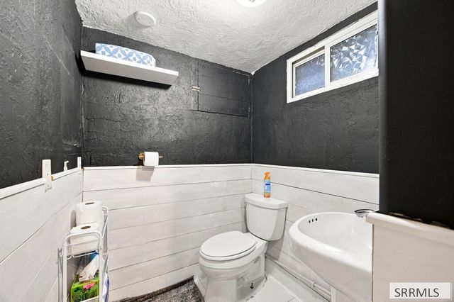 143 S 2nd W, Rigby, ID 83442