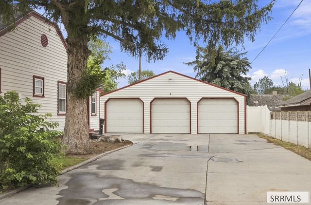 143 S 2nd W, Rigby, ID 83442