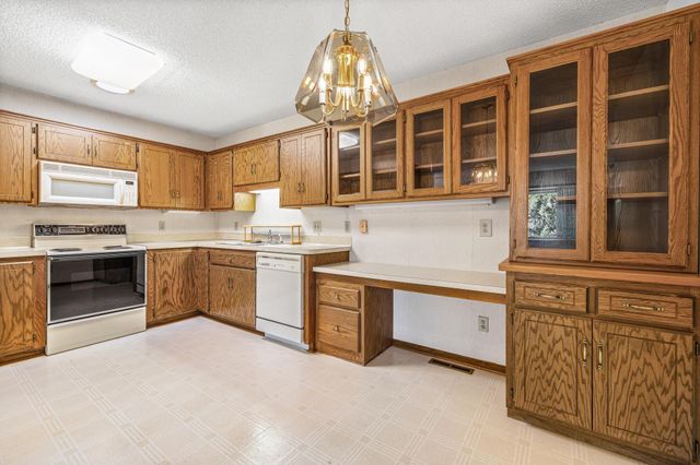 7521 Xerxes Avenue N, Brooklyn Park, MN 55444