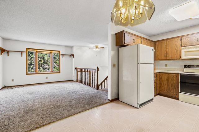 7521 Xerxes Avenue N, Brooklyn Park, MN 55444