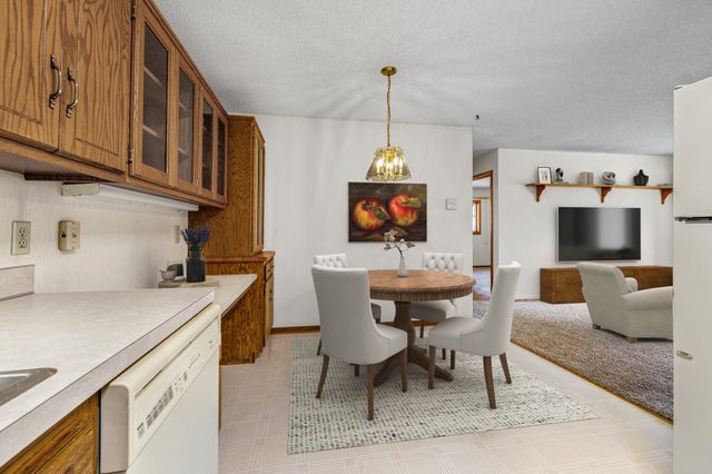 7521 Xerxes Avenue N, Brooklyn Park, MN 55444