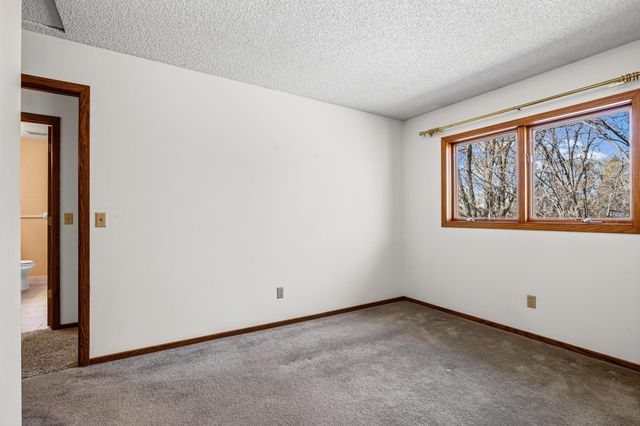 7521 Xerxes Avenue N, Brooklyn Park, MN 55444