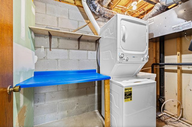 7521 Xerxes Avenue N, Brooklyn Park, MN 55444