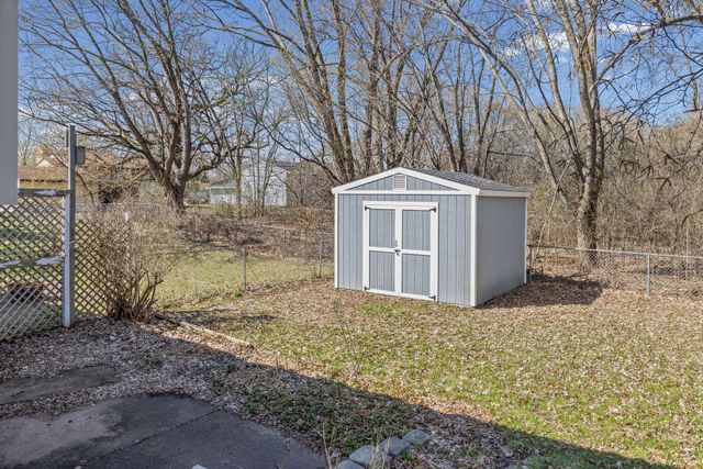 7521 Xerxes Avenue N, Brooklyn Park, MN 55444