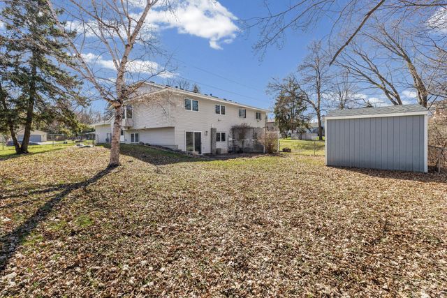 7521 Xerxes Avenue N, Brooklyn Park, MN 55444