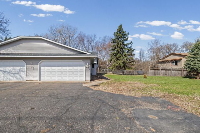 7521 Xerxes Avenue N, Brooklyn Park, MN 55444