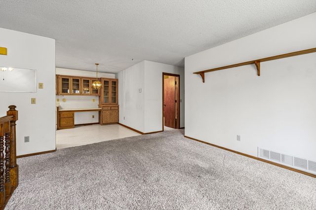 7521 Xerxes Avenue N, Brooklyn Park, MN 55444