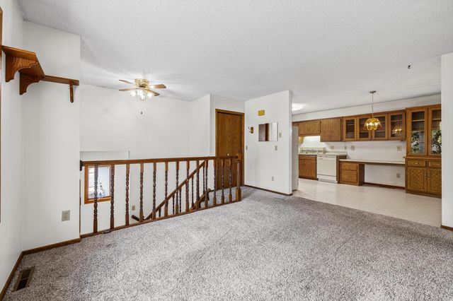 7521 Xerxes Avenue N, Brooklyn Park, MN 55444