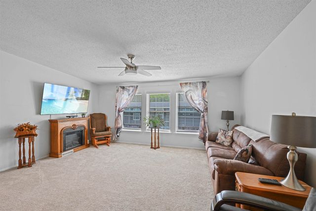 92 Hilltop Circle, Richmond, VT 05477