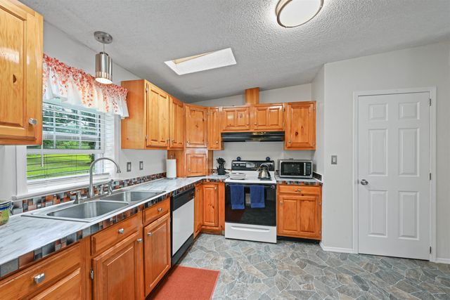 92 Hilltop Circle, Richmond, VT 05477