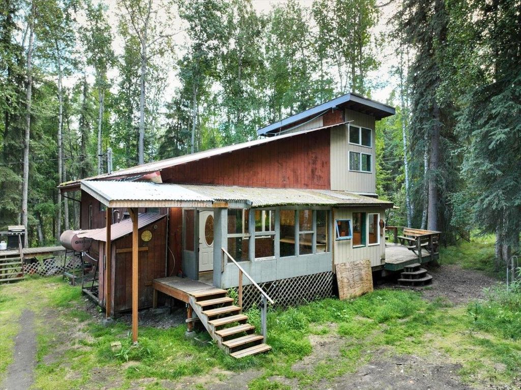 1745 REED CIRCLE, Fairbanks, AK 99709