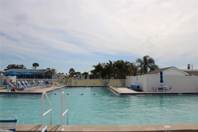 5316 53RD AVENUE E Q111, Bradenton, FL 34203