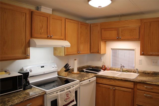 5316 53RD AVENUE E Q111, Bradenton, FL 34203