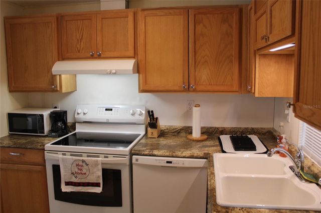 5316 53RD AVENUE E Q111, Bradenton, FL 34203