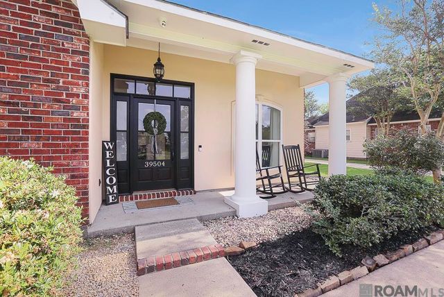 39504 Woodlake Dr, Prairieville, LA 70769