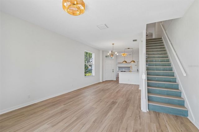 6054 54TH STREET N, St Petersburg, FL 33709