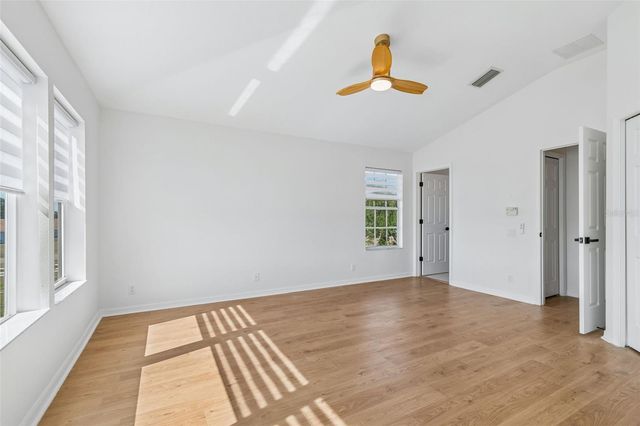 6054 54TH STREET N, St Petersburg, FL 33709