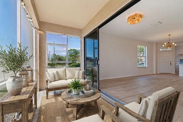 6054 54TH STREET N, St Petersburg, FL 33709