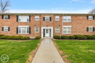 17560 Mack Road #18, Grosse Pointe, MI 48230