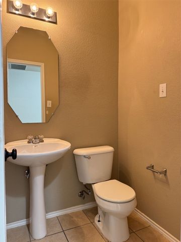 10125 Sourwood Drive, Fort Worth, TX 76244