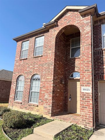10125 Sourwood Drive, Fort Worth, TX 76244