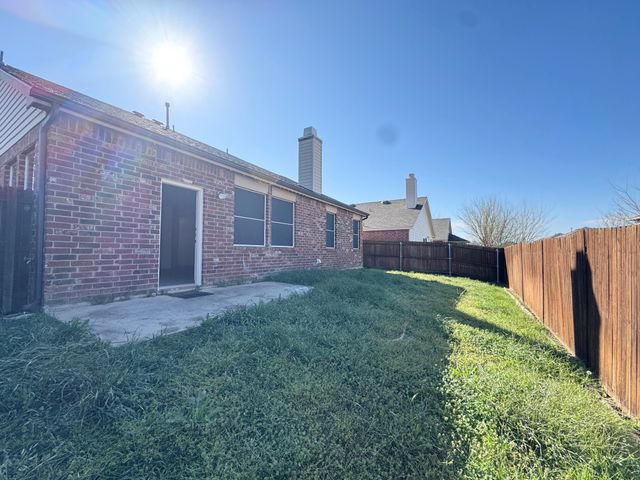 10125 Sourwood Drive, Fort Worth, TX 76244