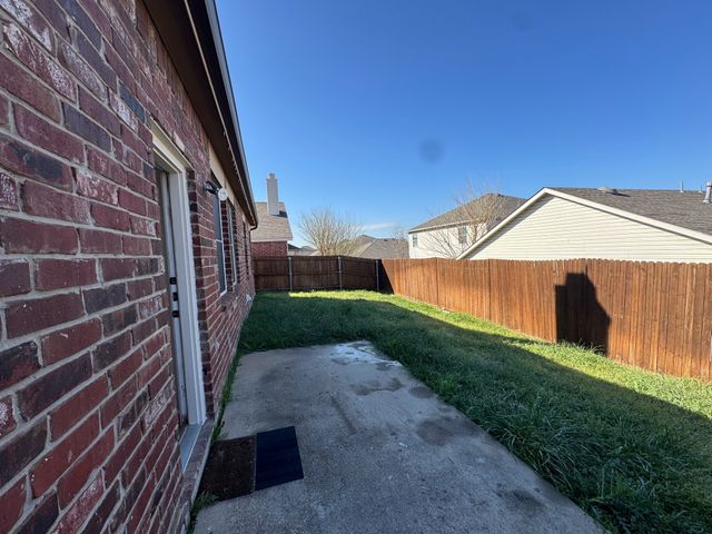 10125 Sourwood Drive, Fort Worth, TX 76244