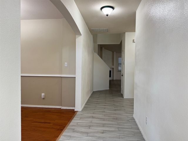 10125 Sourwood Drive, Fort Worth, TX 76244