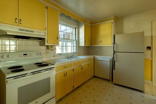 2556 Lakeland Dr, Nashville, TN 37214