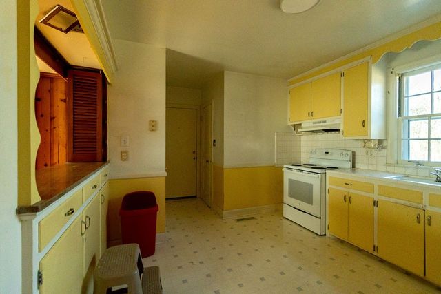 2556 Lakeland Dr, Nashville, TN 37214