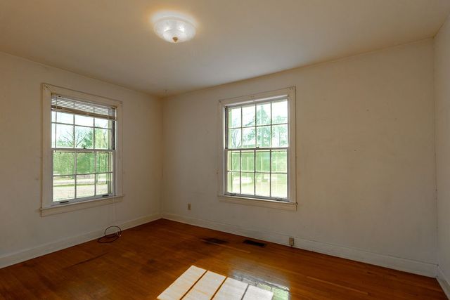 2556 Lakeland Dr, Nashville, TN 37214