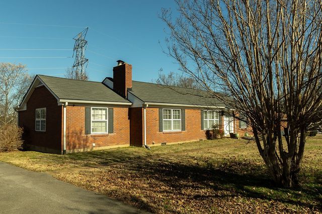 2556 Lakeland Dr, Nashville, TN 37214