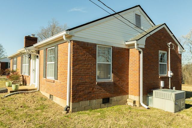 2556 Lakeland Dr, Nashville, TN 37214