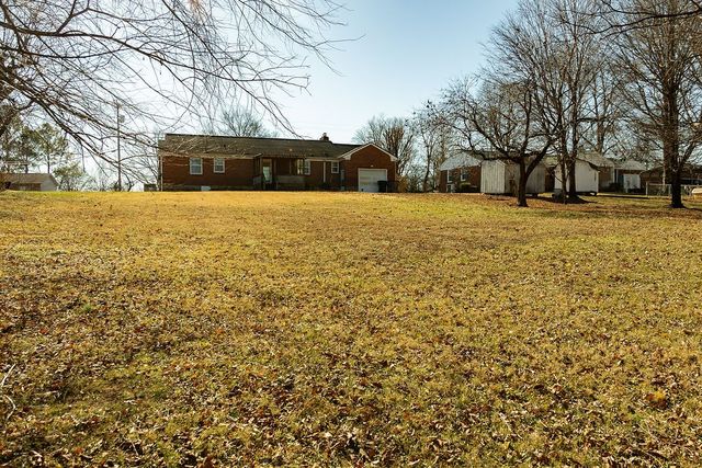 2556 Lakeland Dr, Nashville, TN 37214