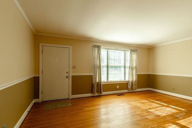 2556 Lakeland Dr, Nashville, TN 37214