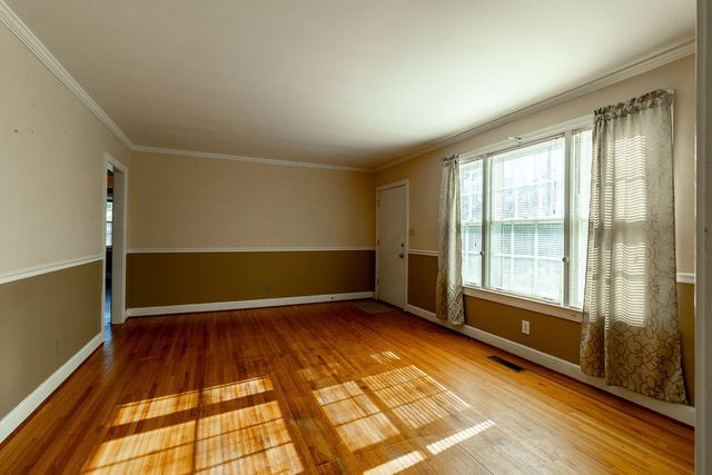 2556 Lakeland Dr, Nashville, TN 37214