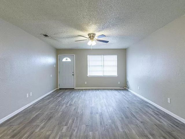 4634 Fordham Street, Lubbock, TX 79416