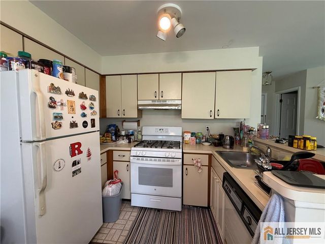 226 Blew Court 226, East Brunswick, NJ 08816