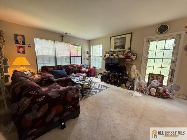 226 Blew Court 226, East Brunswick, NJ 08816