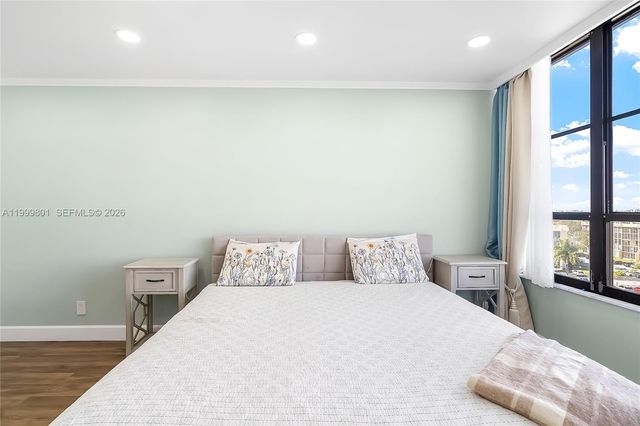 600 Three Islands Blvd 604, Hallandale Beach, FL 33009