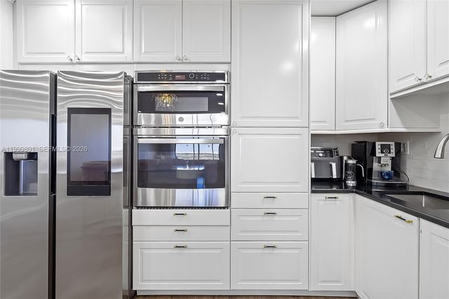 600 Three Islands Blvd 604, Hallandale Beach, FL 33009