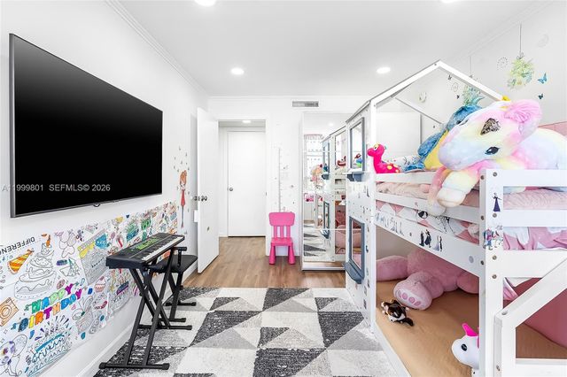 600 Three Islands Blvd 604, Hallandale Beach, FL 33009